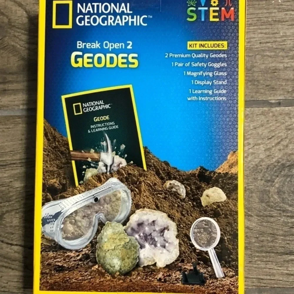 National Geographic break open 2 geodes